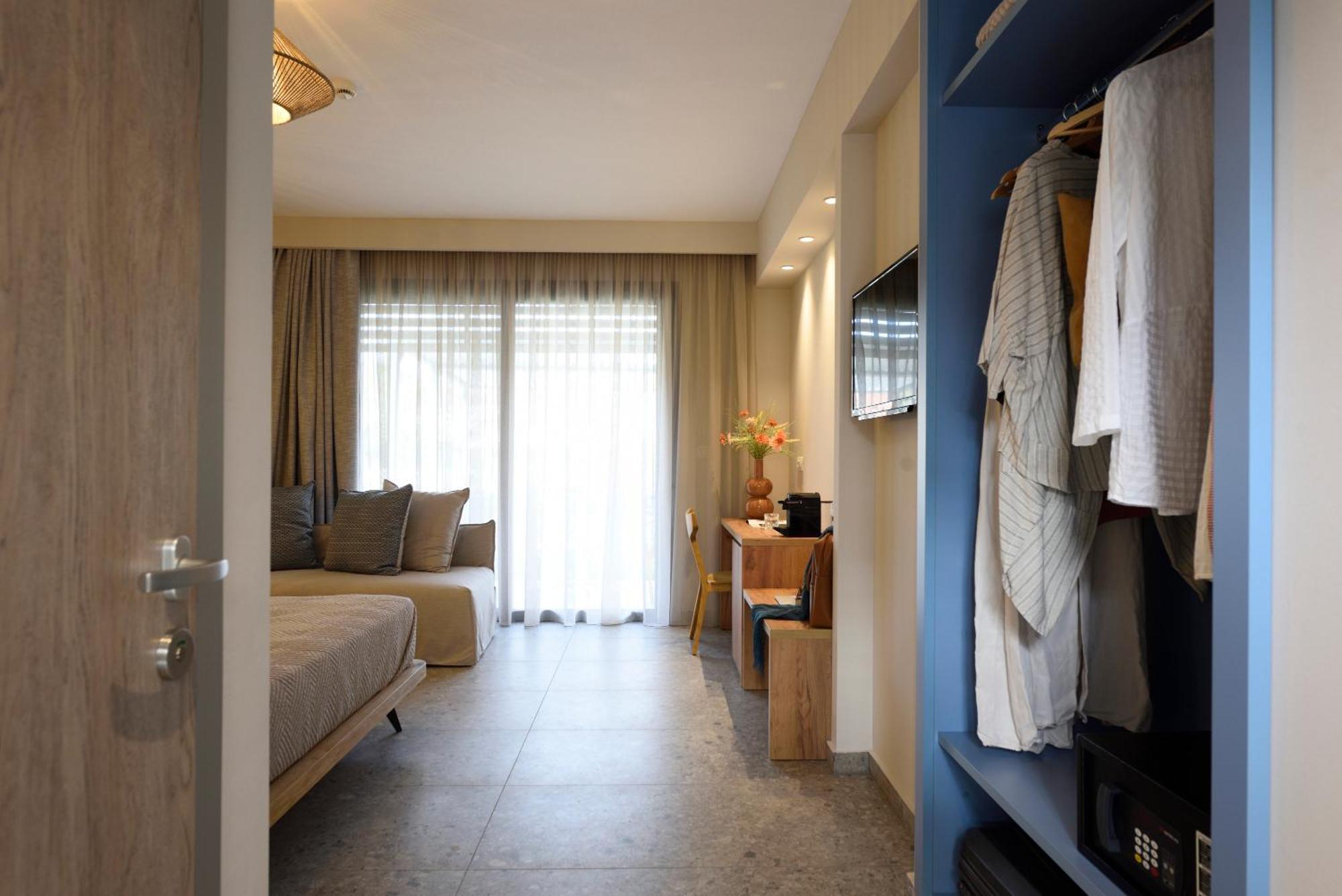 Falena Luxury Rooms Kalyves Polygyrou Ngoại thất bức ảnh